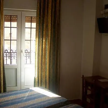 Guest house Muralla 3*