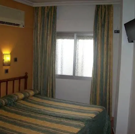 Guest house Muralla Plasencia